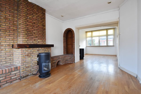 Medium property photo - Van den Berghstraat 6A, 2522 ZP Den Haag